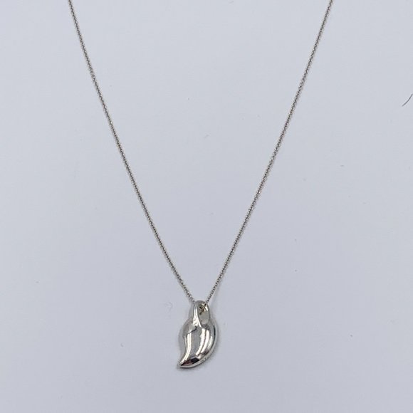 Authentic Tiffany & Co Elsa Peretti Pendant Leaf Silver Necklace - Picture 4 of 12